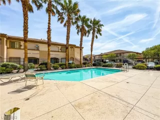 Photo #1: 2388598 Listing