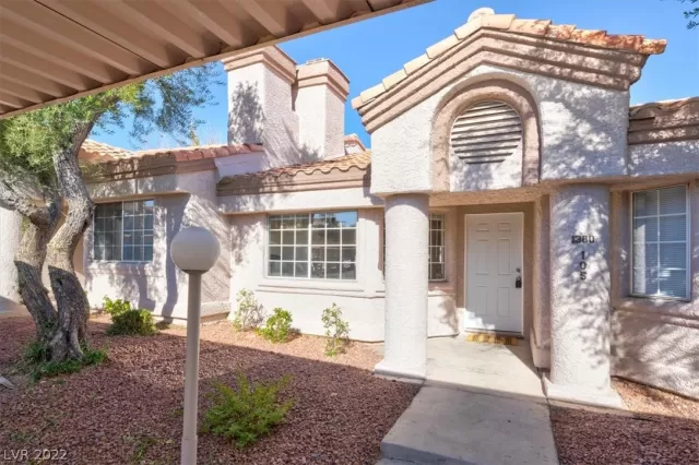 MLS: 2388647 Condo For Sale