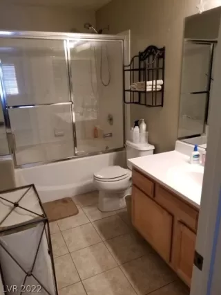 Photo #5: 2388684 Listing 