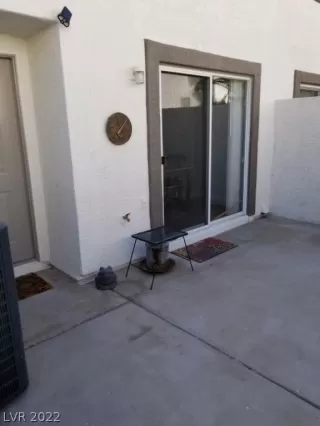 Photo #6: 2388684 Listing 