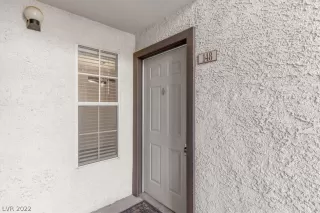 Photo #3: 2388691 Listing 