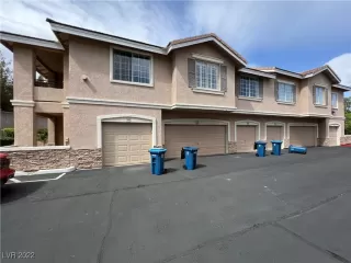 Photo #3: 2388731 Listing 