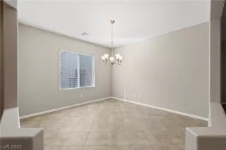 Photo #5: 2388753 Listing