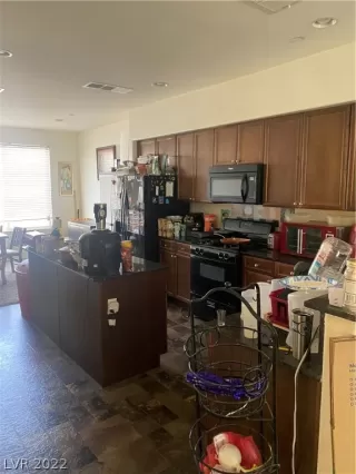 Photo #2: 2388780 Listing 