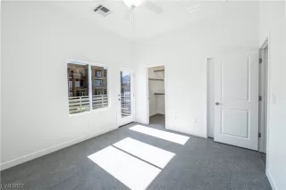 Photo #6: 2388794 Listing