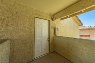 Photo #1: 2388811 Listing