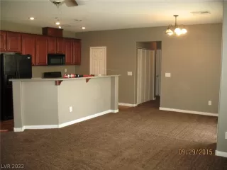 Photo #3: 2388814 Listing 