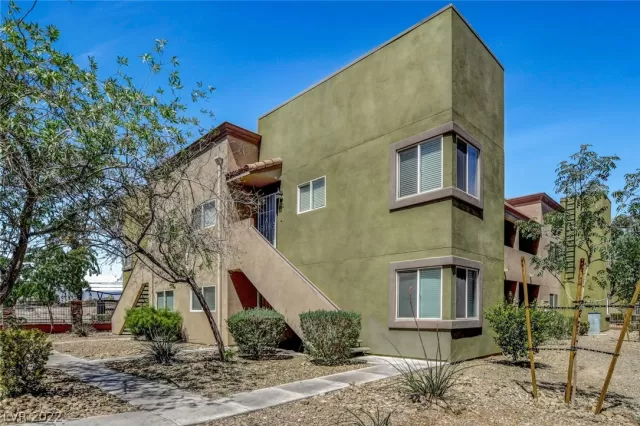 MLS: 2388845 Condo For Sale