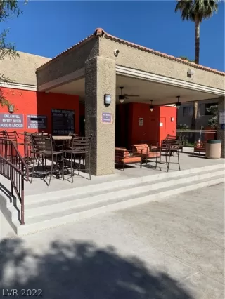 Photo #3: 2388847 Listing 