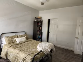 Photo #5: 2388866 Listing