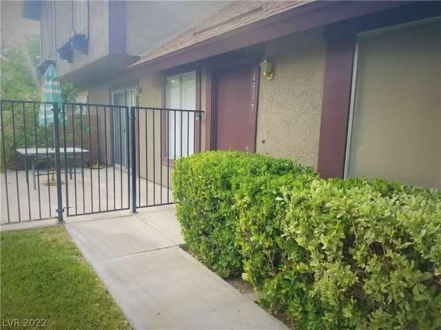 MLS: 2388928 Condo For Sale