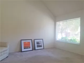 Photo #3: 2388928 Listing