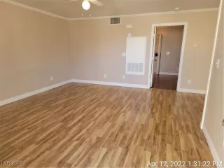 Photo #1: 2388940 Listing 