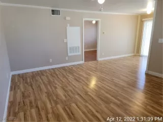 Photo #2: 2388940 Listing 