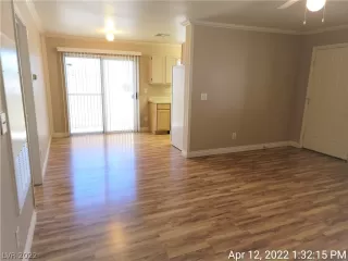 Photo #4: 2388940 Listing 