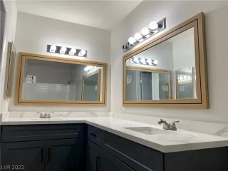 Photo #2: 2388980 Listing 