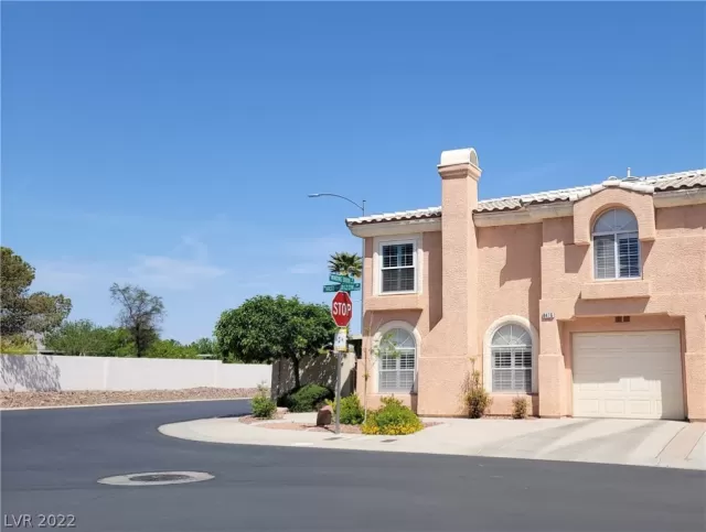 MLS: 2389006 Condo For Sale