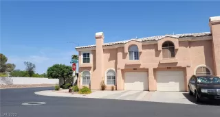 Photo #2: 2389006 Listing 