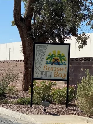 Photo #1: 2389058 Listing