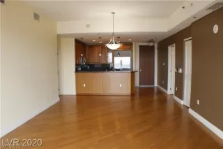 Photo #2: 2389082 Listing