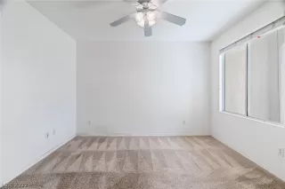 Photo #4: 2389090 Listing 