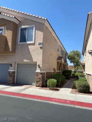 Photo #1: 2389186 Listing 