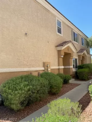 Photo #3: 2389186 Listing 