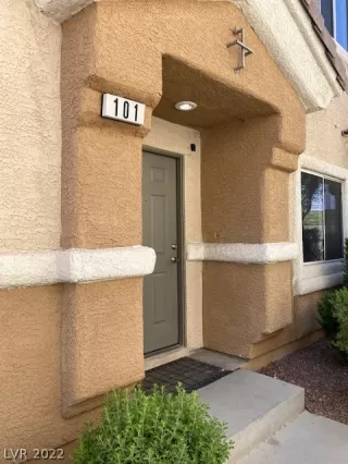 Photo #5: 2389186 Listing 