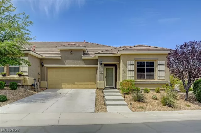 MLS: 2389276 Condo For Sale
