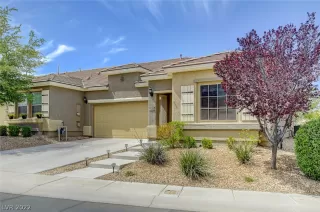 Photo #2: 2389276 Listing 