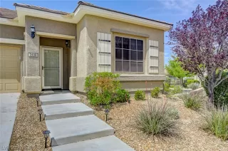 Photo #3: 2389276 Listing 