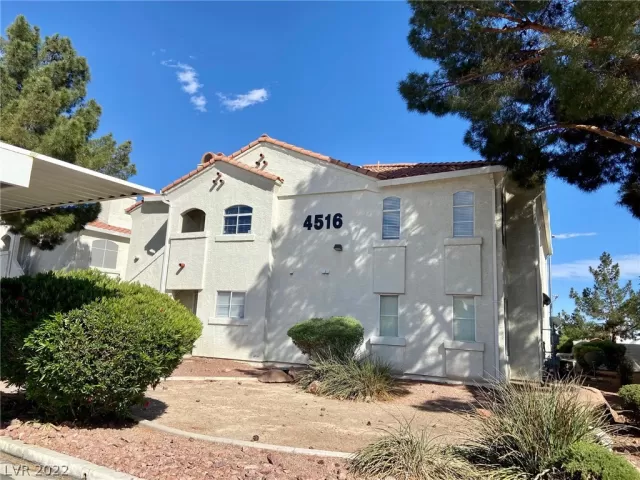 MLS: 2389329 Condo For Sale