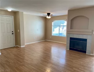 Photo #1: 2389329 Listing 