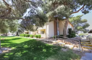 Photo #1: 2389348 Listing