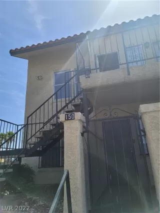 Photo #2: 2389358 Listing 