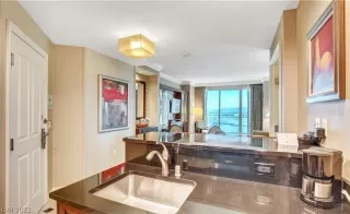 Photo #2: 2389422 Listing