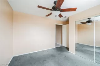 Photo #6: 2389441 Listing