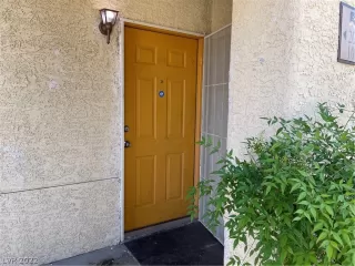 Photo #1: 2389471 Listing