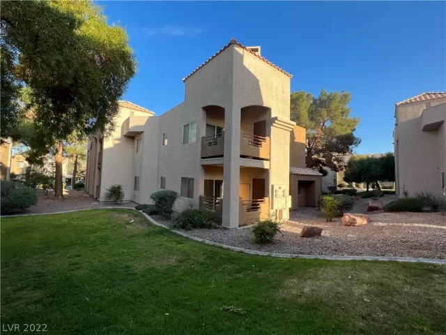 MLS: 2389504 Condo For Sale