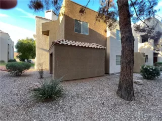 Photo #1: 2389504 Listing