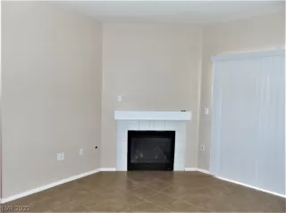 Photo #6: 2389508 Listing 