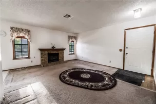 Photo #5: 2389511 Listing 