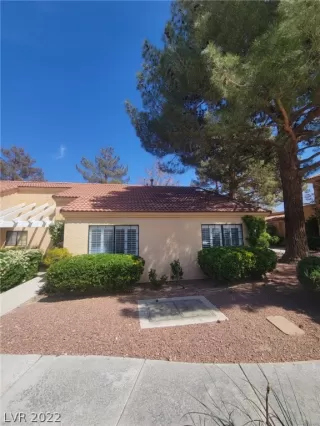 Photo #1: 2389528 Listing