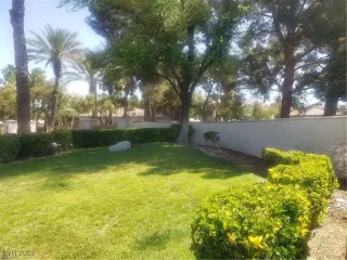 Photo #2: 2389542 Listing 