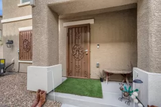 Photo #1: 2389585 Listing 