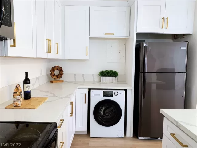 MLS: 2389606 Condo For Sale