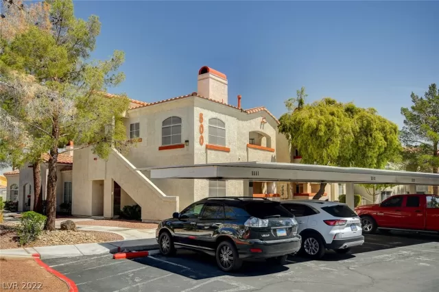 MLS: 2389607 Condo For Sale