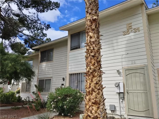 MLS: 2389610 Condo For Sale