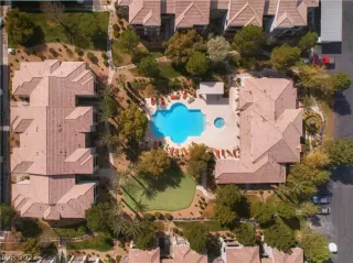 Photo #6: 2389635 Listing