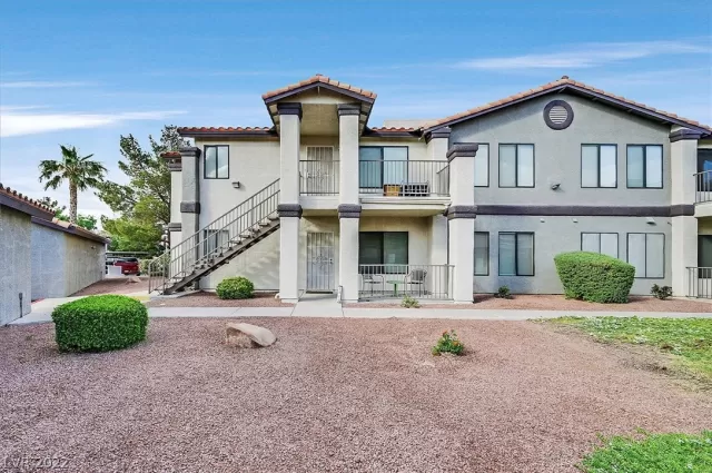 MLS: 2389641 Condo For Sale